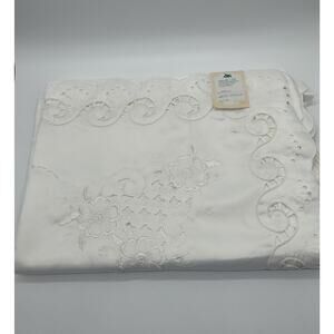 Bordado A. Mao Creacion Original 72"x 108” White Tablecloth 13 pcs. Set NIP SEE